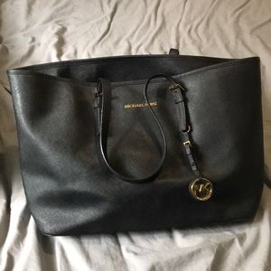 Michael Kors tote